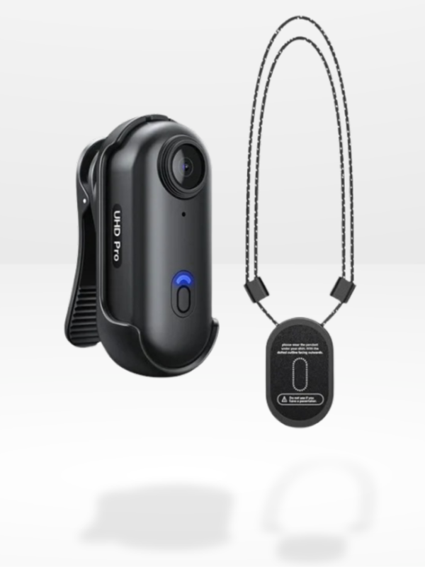 mini_camera_pov_collier_aimant_noir_1.png Mini caméra sans fil 4K POV compacte pour vlog et surveillance discrète avec carte SD incluse