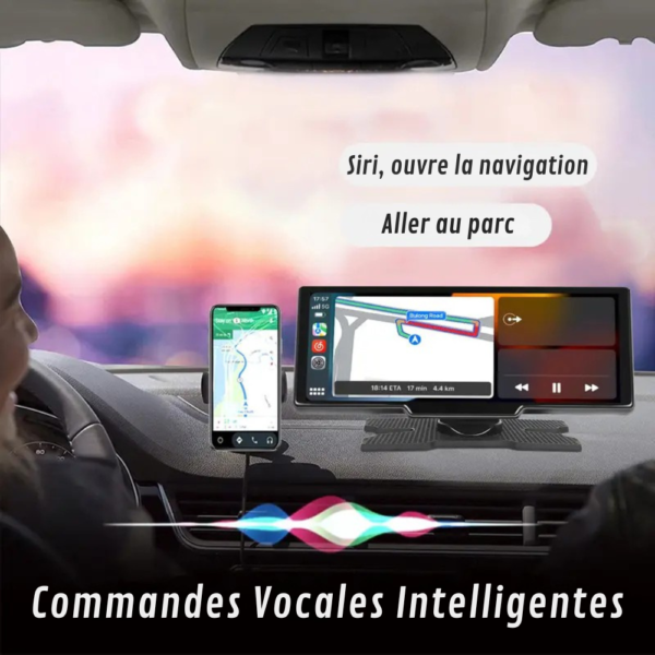 voice_controle_ecran_carplay_camera_frontale.png Écran CarPlay voiture avec caméra embarquée intégrée et connectivité complète Android Auto